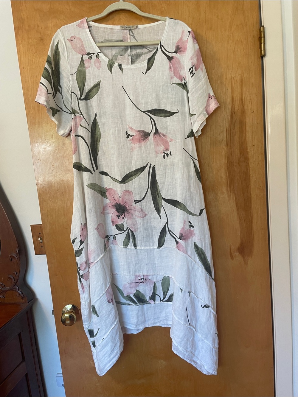 Lungo L ‘Arno Italian Linen Dress Pink Floral Print. Size Medium